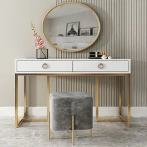 | مرايا جداريه اسبانى باطار ذهبي مميز