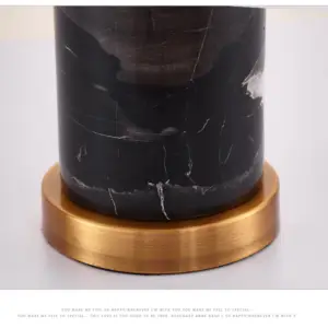 | مصباح جانبي شيك من الرخام الاسود الاسبانى