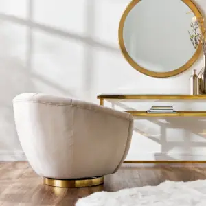 | كرسي مخملي بمسند ذراعين بتصميم فخم