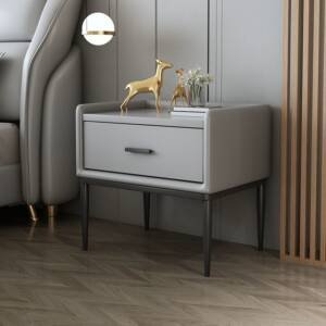 | طاولة جانبية فاخر بتصميم بسيط