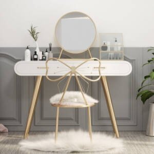 | تسريحة عصرية مع كرسى و مرآة