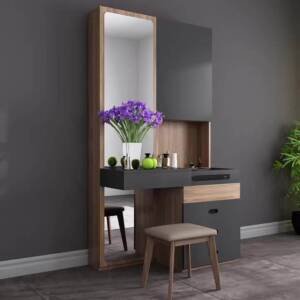 | تسريحة بمرآة طولية