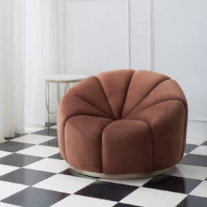 كرسي منفرد بتصميم مقعد مميز