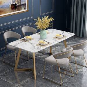 طاولة طعام بسطح رخامي مع كراسى