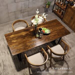 | طاولة طعام خشبية عصرية لـ 4 أشخاص – سطح متين بلمسة طبيعية – أرجل معدنية فاخرة – مثالية لغرف الطعام الحديثة