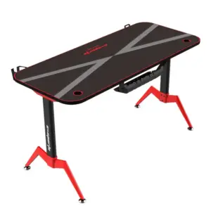 | طاولة كمبيوتر قيمنق بتصميم فريد