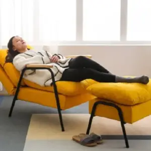 | كرسي استرخاء مميز مع مسند للقدم