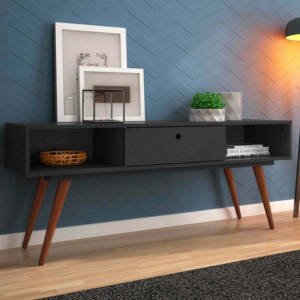 كنسول خشبي بتصميم أنيق