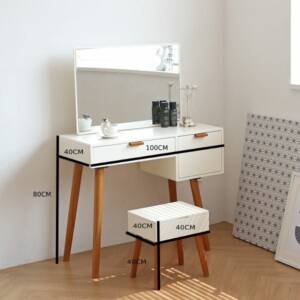 | تسريحة مع كرسي من خشب ام دي اف