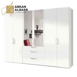 خزانة ملابس من اربع ابواب