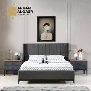 سرير جذاب من الخشب الطبيعي