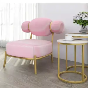 كرسي بشكل مميز وانيق