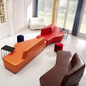 | كنب من تصميم بسيط صديق للبيئة