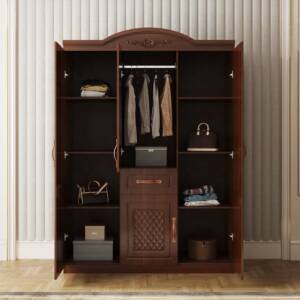 | خزانة ملابس من تصميم كلاسيكي