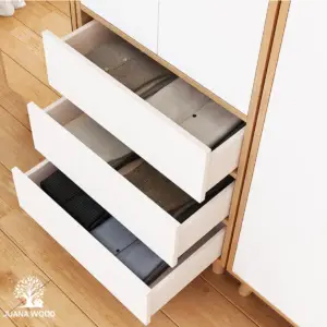 | خزانة ملابس بتصميم جذاب