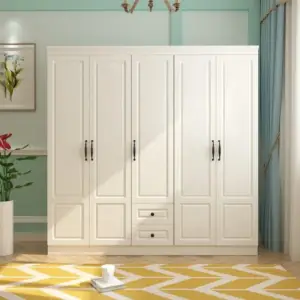 | خزانة ملابس بتصميم بسيط وعصري – أبواب سحاب وأرفف داخلية – مناسبة للمساحات الصغيرة – تشطيب هادئ وأنيق