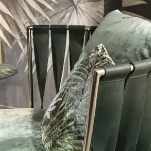 | كنب مفرد بتصميم فخم ومميز