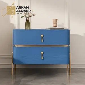 طاولة جانبية للسرير بتصميم فاخر