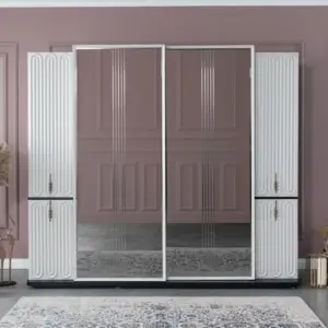 خزانة ملابس ذات اماكن تخزين متعددة