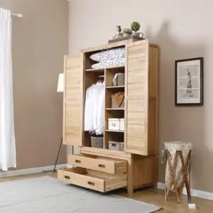 | خزانة ملابس خشبية علي الطراز القديم