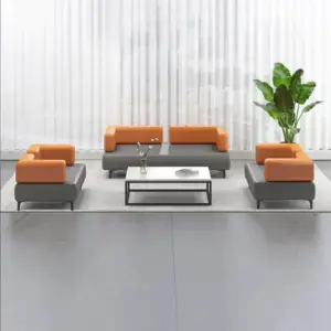 طقم كنب مودرن بتصميم منقسم