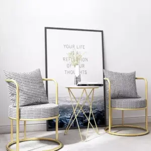 كرسي مفرد بتصميم معدني دائري