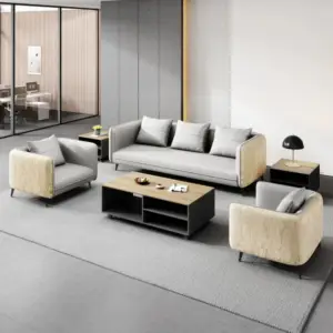 طقم كنب مودرن من تصميم كلاسيكي