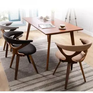 كرسي طعام بتصميم حديث