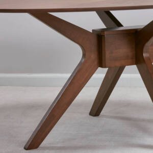 | طاولة سفرة بتصميم راقي وألوان متعددة