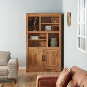 خزانة جانبية من خشب هندسي بألوان رائعة