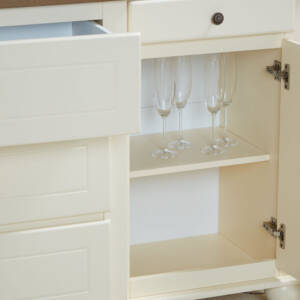 | بوفيه فاخر بتصميم كلاسيكي أنيق