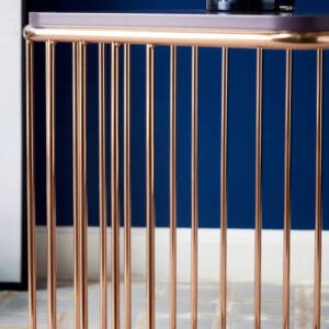 | طاولة جانبية بقاعدة معدنية من تورين