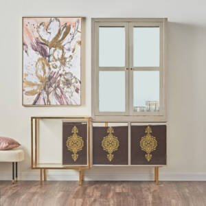 | بوفية بتصميم فريد وأرجل قوية من الفولاذ