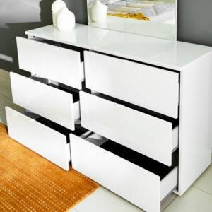 | غرفة نوم بتصميم ايطالي