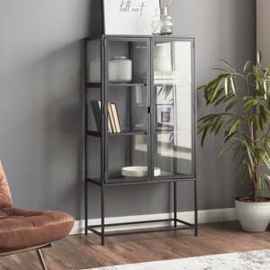 خزانة عرض مميزة بتصميم سيفورد