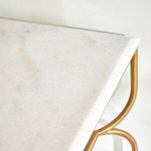 | طاولة جانبية بسطح رخامي - أليكسا