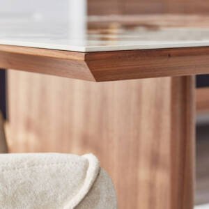 | طاولة طعام ٨ كراسي وسطح من الرخام