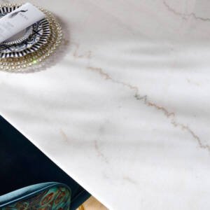 | طاولة طعام رخام وأرجل معدنية ميتاليك