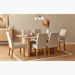 طاولة سفرة ذات ستة مقاعد ولمسة فريدة