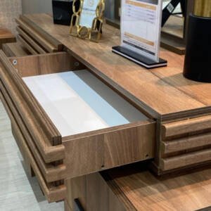 | طقم غرفة نوم بتصميم راقي