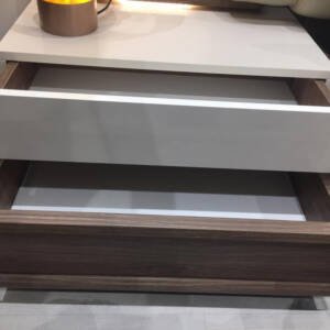 | طقم غرفة نوم بتصميم فخم