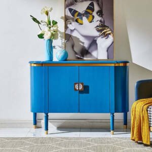 بوفيه مذهب بتفاصيل دقيقة ولمسات فاخرة