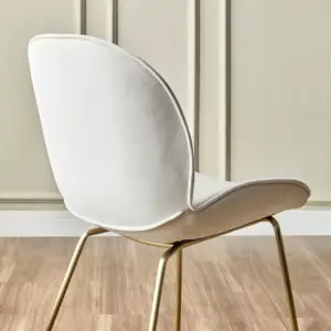 | طاولة طعام رخام مع 10 كراسي بتصميم فاخر