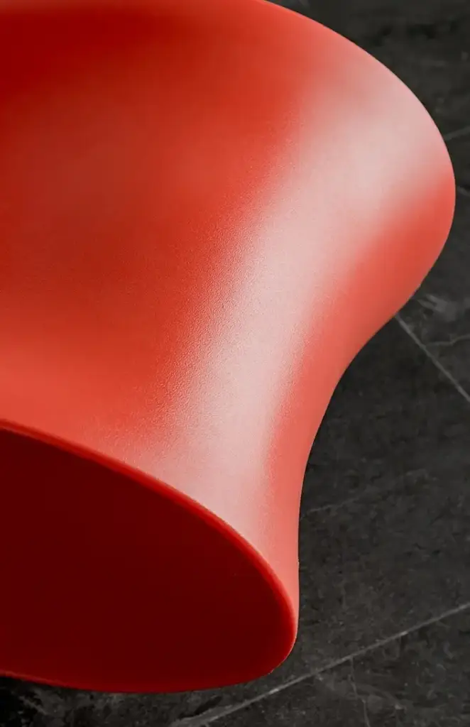 كرسي استرخاء بلاستيكي مفرغ 13 كرسي استرخاء بلاستيكي مفرغ