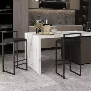 كرسي بار انيق بتصميم عصري