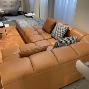 | كنب جلد منقسمة بتصميم اوروبي