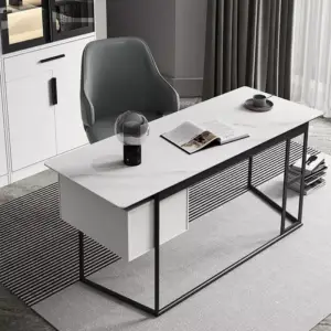 مكتب عصري مميز بتصميم فريد