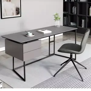 | مكتب عصري مميز بتصميم فريد