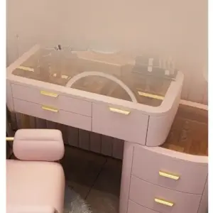 | تسريحة غرفة نوم مغطاة بالجلد الفخم