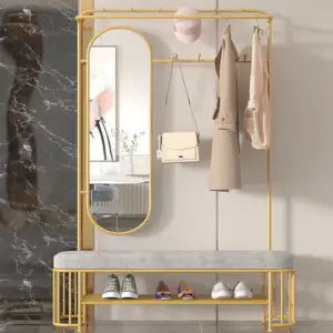 | علاقة ملابس مع مقعد مميزة